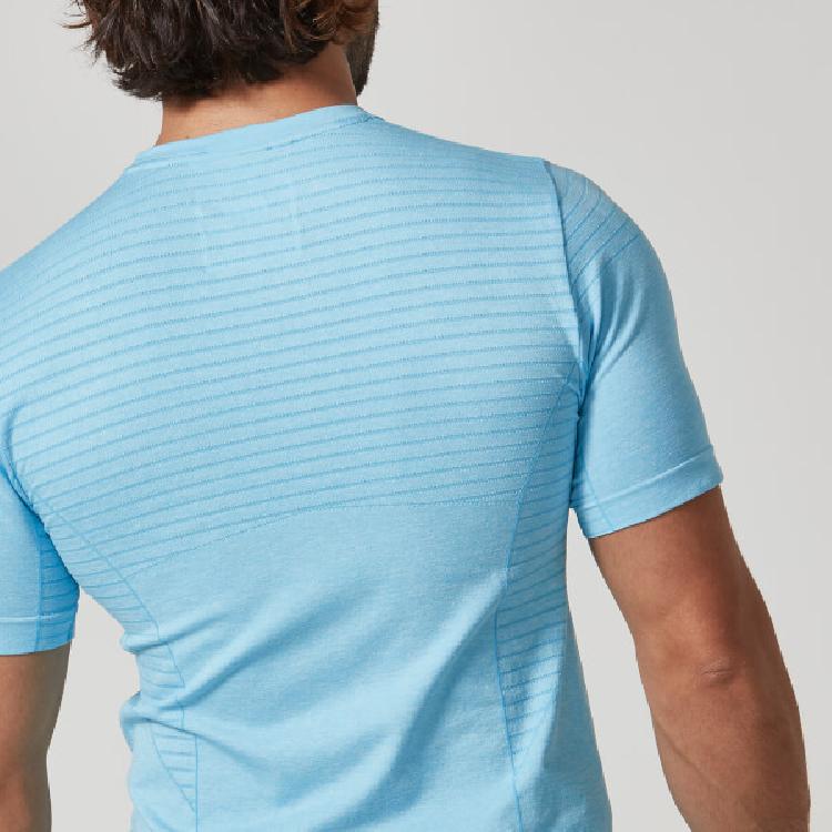 Seamless Short-Sleeve T-Shirt Back Close Up